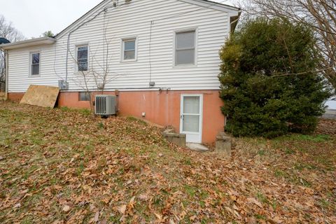 Tiny photo for 2640 Mayflower Drive, Lynchburg, VA 24501 (MLS # 364806)