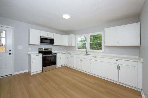 Tiny photo for 2640 Mayflower Drive, Lynchburg, VA 24501 (MLS # 364806)