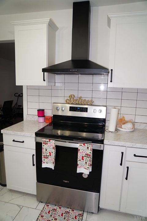 Tiny photo for 2105 Willow Street, South Boston, VA 24592 (MLS # 363547)