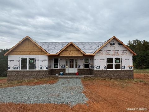 Photo of 1 Stratford Road, Concord, VA 24538 (MLS # 363092)