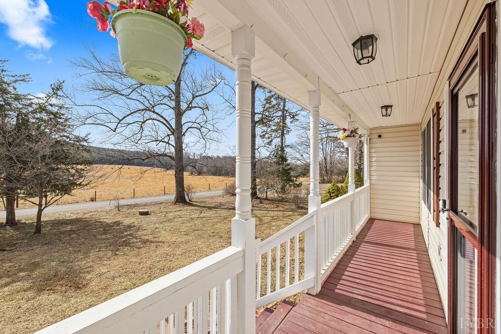 302 Pilot View Road, Concord, Virginia image 2