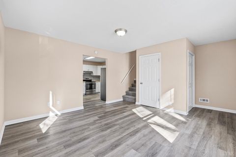 Tiny photo for 128 Walnut Street, Amherst, VA 24521 (MLS # 364031)