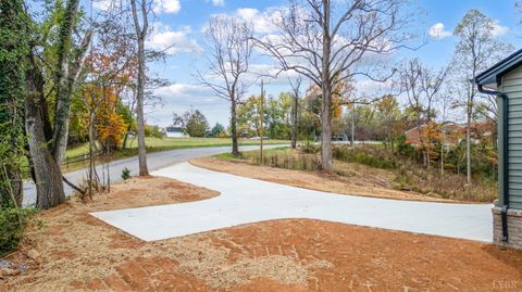 Tiny photo for 1708 Moormans Road, Lynchburg, VA 24501 (MLS # 362929)