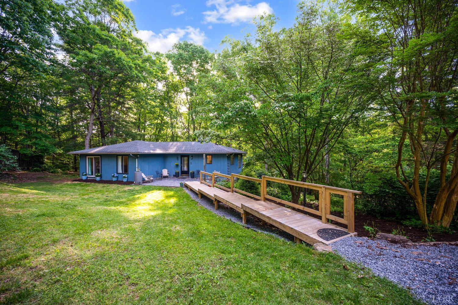 1230 Viewmont Drive, Evington, Virginia image 4