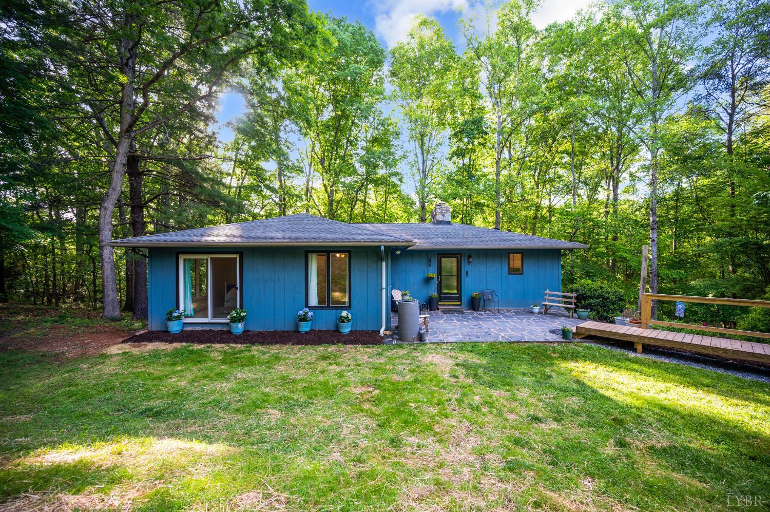 1230 Viewmont Drive, Evington, Virginia image 3