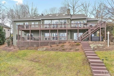 Tiny photo for 311 Morningwood Lane, Wirtz, VA 24184 (MLS # 365321)