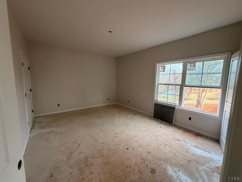 Tiny photo for 3 Crockett Road, Forest, VA 24551 (MLS # 364781)