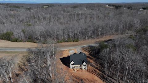 Tiny photo for 40 Sassafras Ct., Moneta, VA 24121 (MLS # 363883)