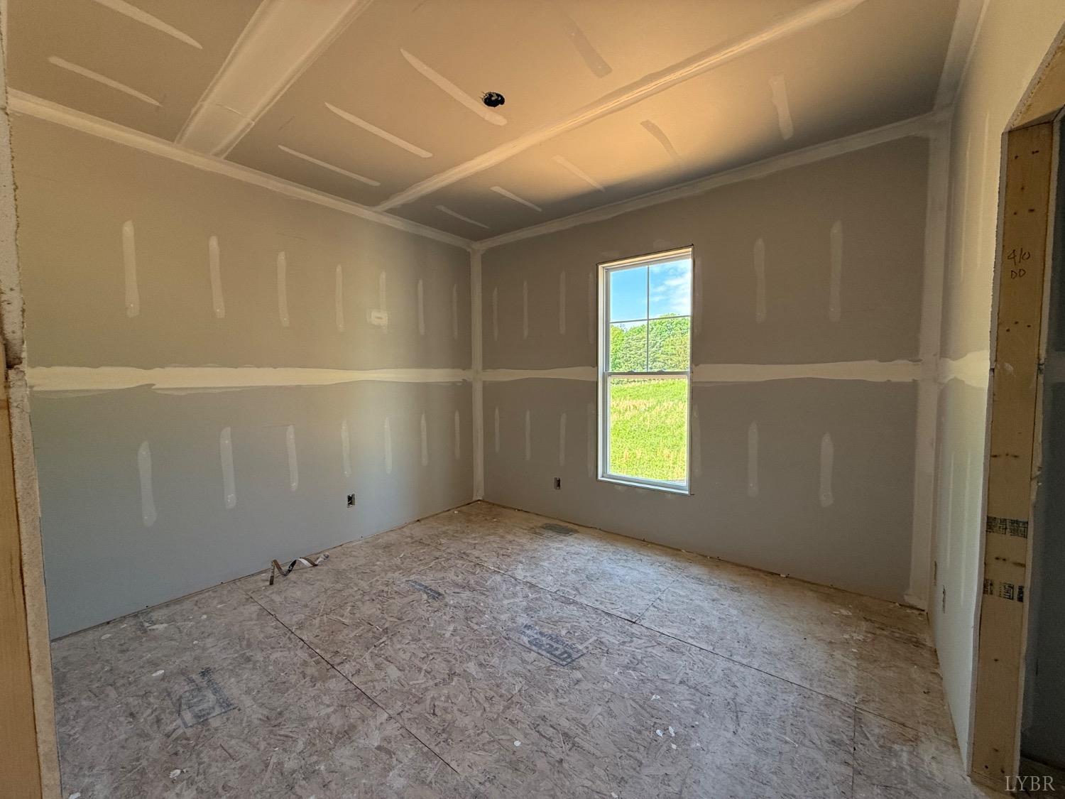 8666 Hat Creek Road, Brookneal, Virginia image 17