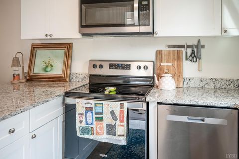 Tiny photo for 1531 Fairway Place, Lynchburg, VA 24503 (MLS # 362200)