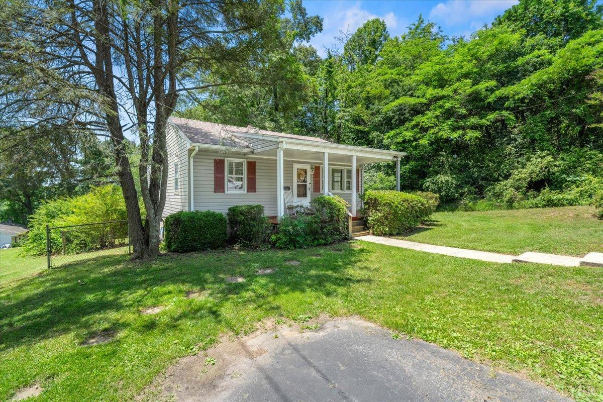 1104 Amherst Avenue, Altavista, Virginia image 14