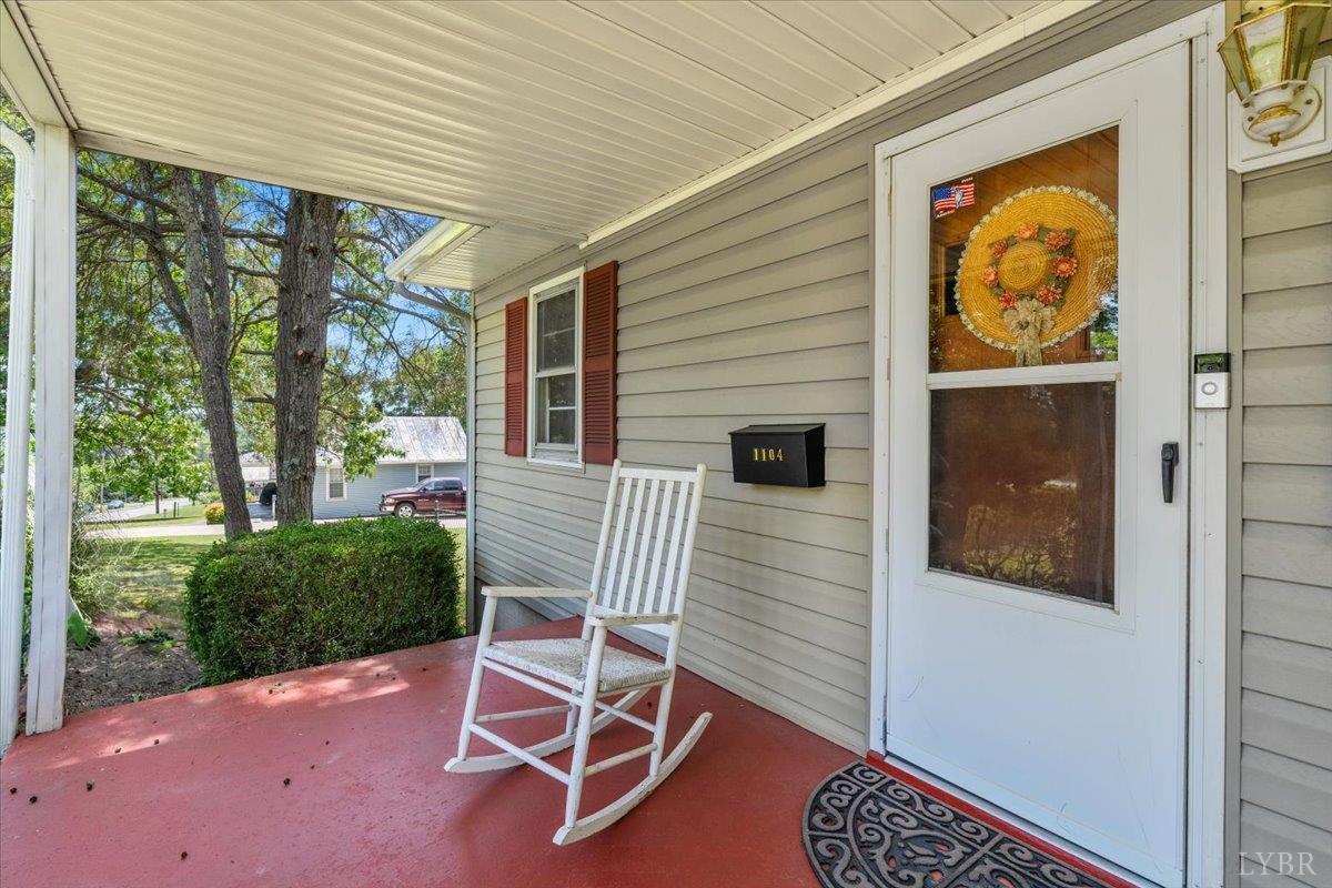 1104 Amherst Avenue, Altavista, Virginia image 2