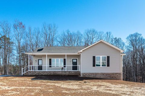 Photo of 1720 Oak Ridge Road, Appomattox, VA 24522 (MLS # 363333)