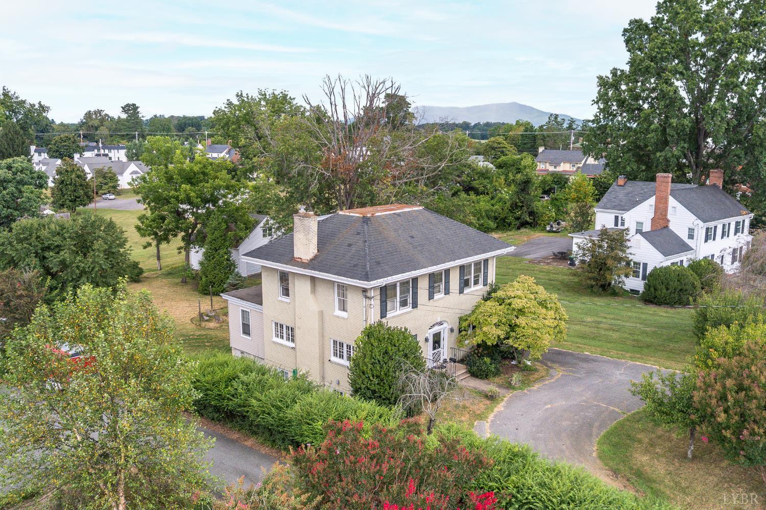 Lynchburg, Virginia 24503, United States, 4 Bedrooms Bedrooms, ,4 BathroomsBathrooms,Residential,Active,196812