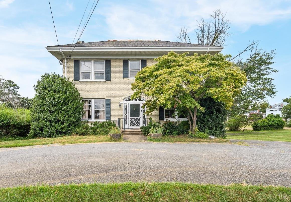 Lynchburg, Virginia 24503, United States, 4 Bedrooms Bedrooms, ,4 BathroomsBathrooms,Residential,Active,196812