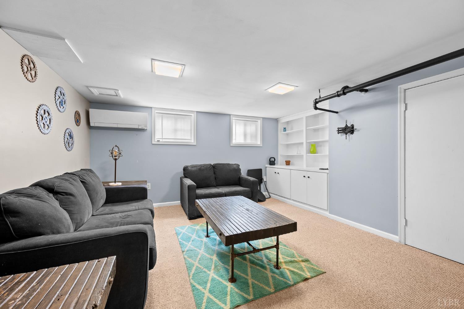 Lynchburg, Virginia 24503, United States, 4 Bedrooms Bedrooms, ,4 BathroomsBathrooms,Residential,Active,196812