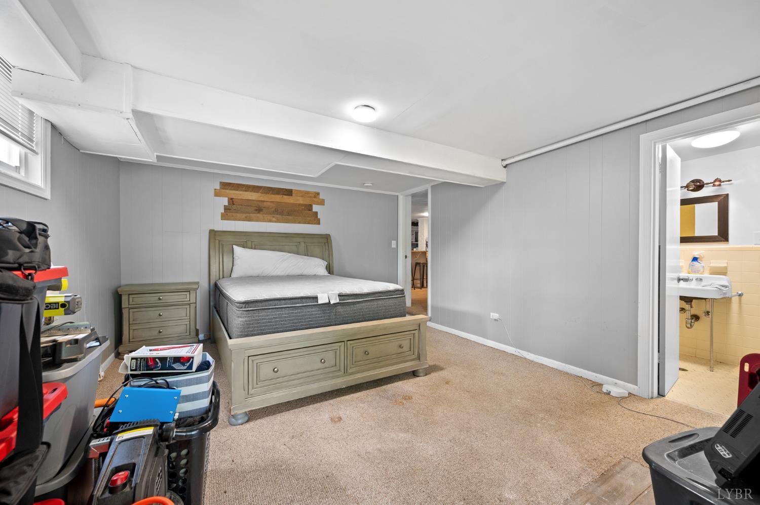 Lynchburg, Virginia 24503, United States, 4 Bedrooms Bedrooms, ,4 BathroomsBathrooms,Residential,Active,196812