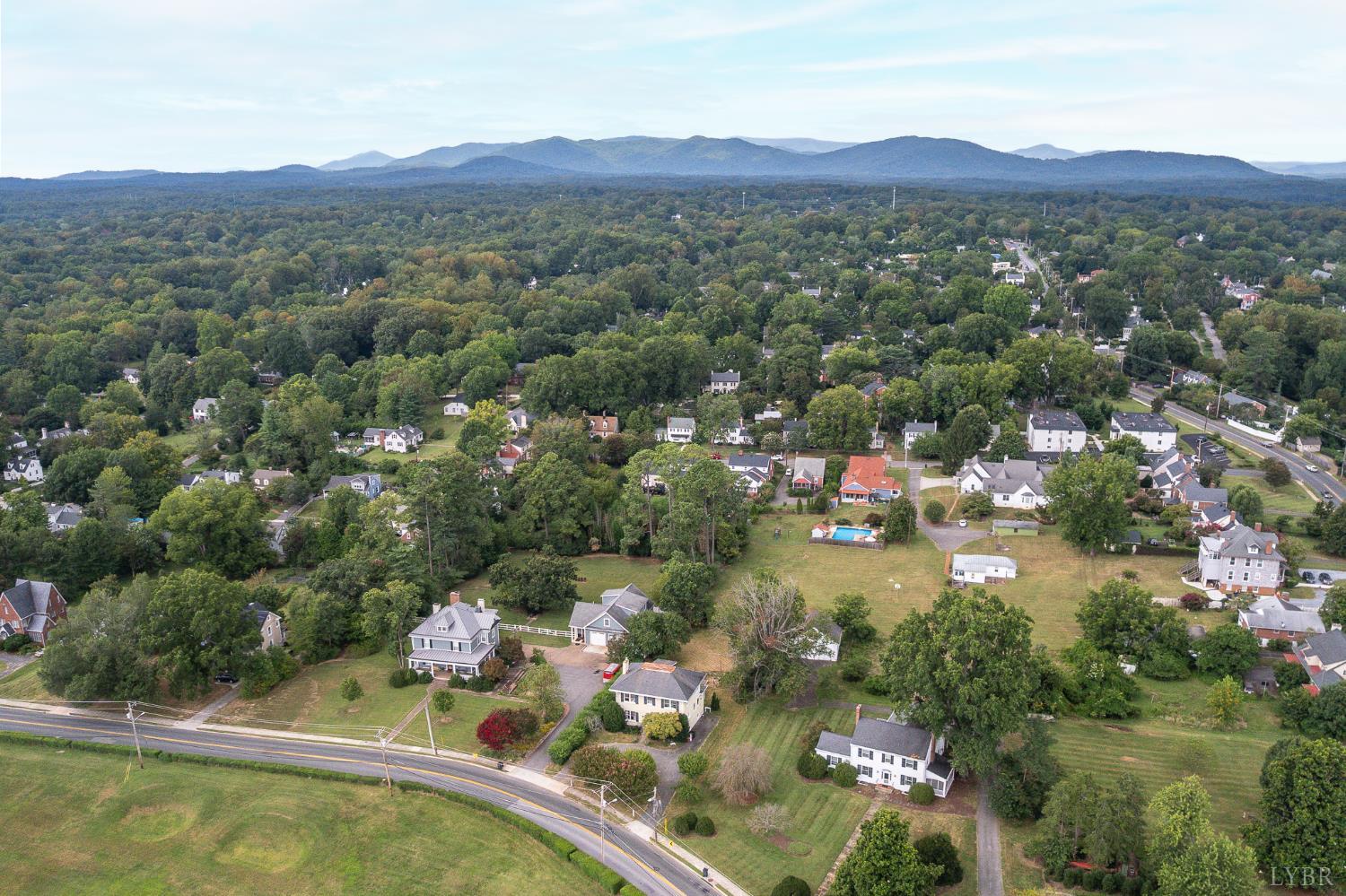Lynchburg, Virginia 24503, United States, 4 Bedrooms Bedrooms, ,4 BathroomsBathrooms,Residential,Active,196812