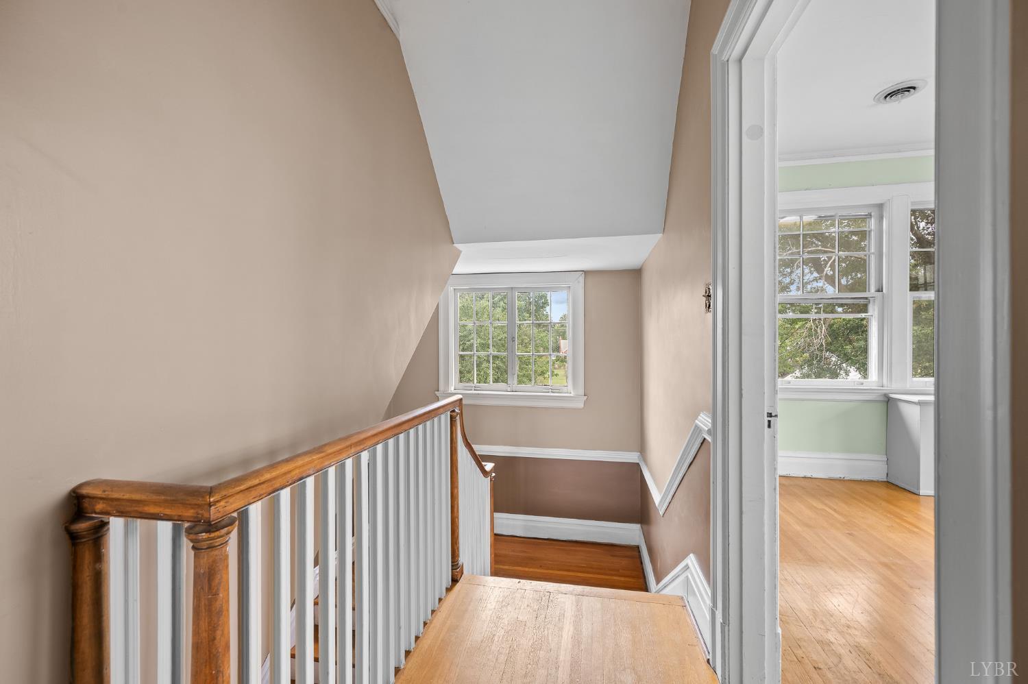 Lynchburg, Virginia 24503, United States, 4 Bedrooms Bedrooms, ,4 BathroomsBathrooms,Residential,Active,196812