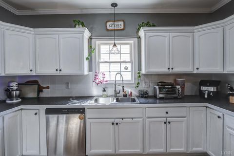 Tiny photo for 1040 Cranberry Ct Ct, Moneta, VA 24121 (MLS # 364444)