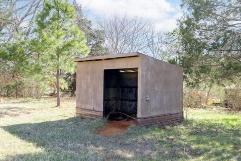 Tiny photo for 154 Lake Court Ave Ave, Lynchburg, VA 24502 (MLS # 365109)