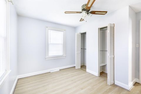 Tiny photo for 154 Lake Court Ave Ave, Lynchburg, VA 24502 (MLS # 365109)