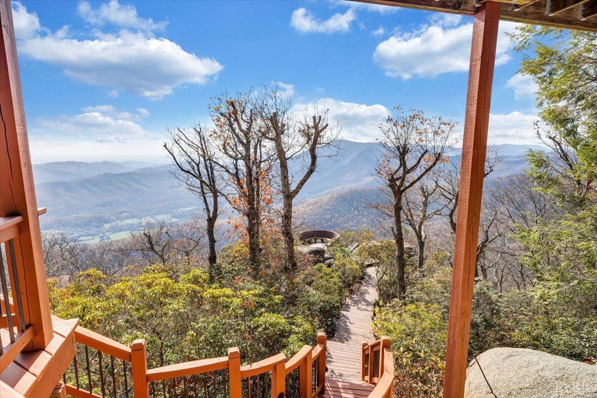 Wintergreen, Virginia 22967, United States, 6 Bedrooms Bedrooms, ,6 BathroomsBathrooms,Residential,Active,121931