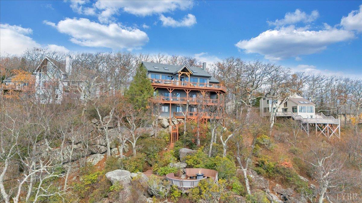 Wintergreen, Virginia 22967, United States, 6 Bedrooms Bedrooms, ,6 BathroomsBathrooms,Residential,Active,121931