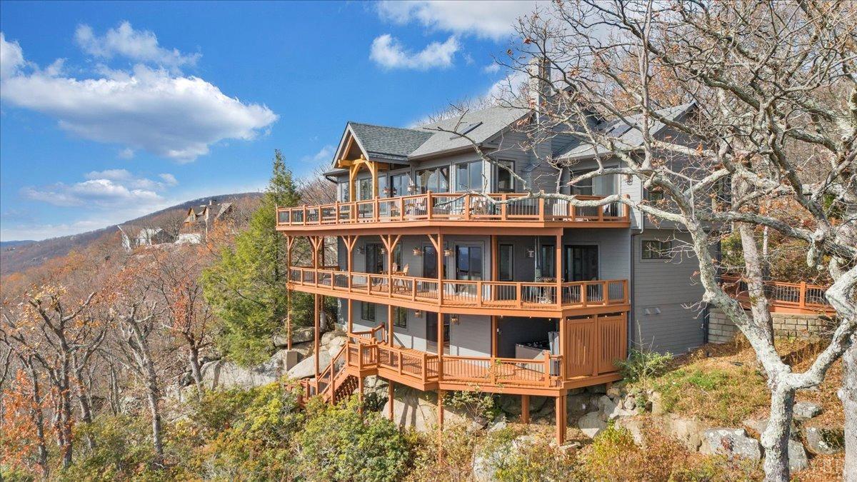 Wintergreen, Virginia 22967, United States, 6 Bedrooms Bedrooms, ,6 BathroomsBathrooms,Residential,Active,121931