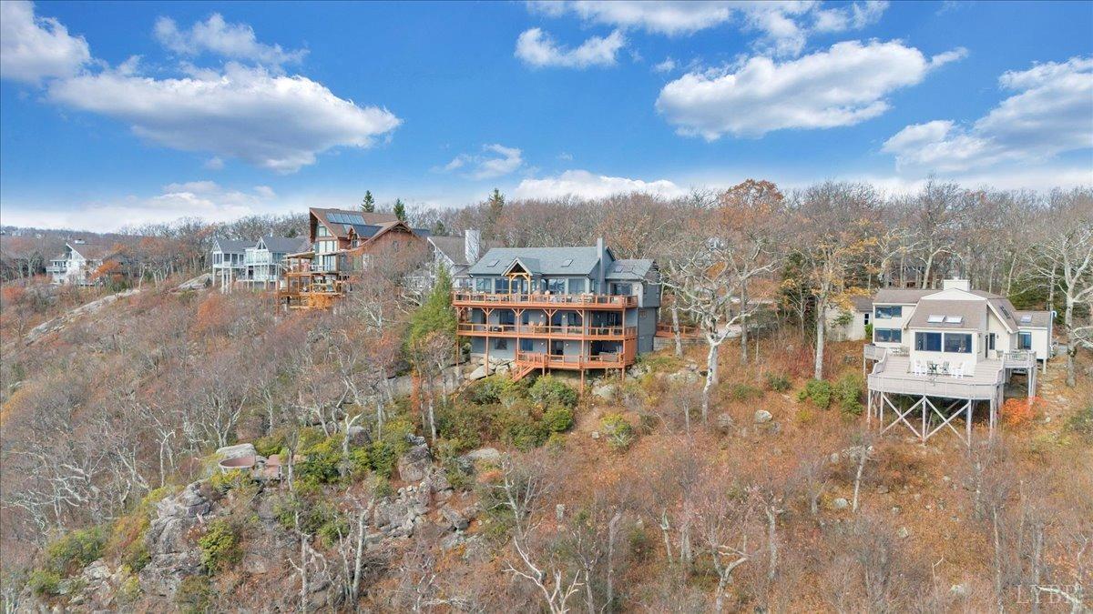 Wintergreen, Virginia 22967, United States, 6 Bedrooms Bedrooms, ,6 BathroomsBathrooms,Residential,Active,121931