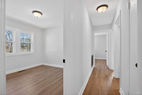 Tiny photo for 161 Sunrise Street, Appomattox, VA 24522 (MLS # 365535)