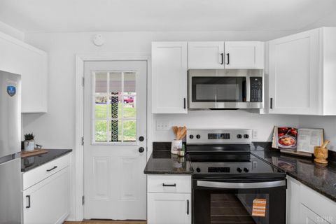 Tiny photo for 161 Sunrise Street, Appomattox, VA 24522 (MLS # 365535)