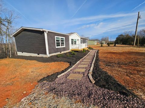 Tiny photo for 2066 Turkey Mountain Rd, Amherst, VA 24521 (MLS # 364193)