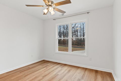 Tiny photo for 150 Oak Grove Drive, Madison Heights, VA 24572 (MLS # 363857)