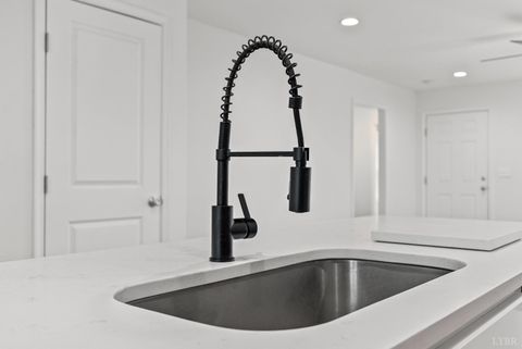 Tiny photo for 150 Oak Grove Drive, Madison Heights, VA 24572 (MLS # 363857)