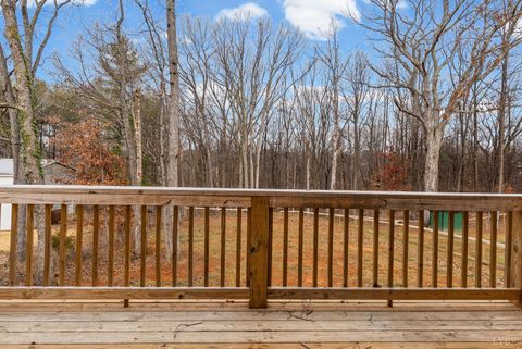 Tiny photo for 150 Oak Grove Drive, Madison Heights, VA 24572 (MLS # 363857)