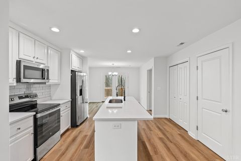 Tiny photo for 150 Oak Grove Drive, Madison Heights, VA 24572 (MLS # 363857)