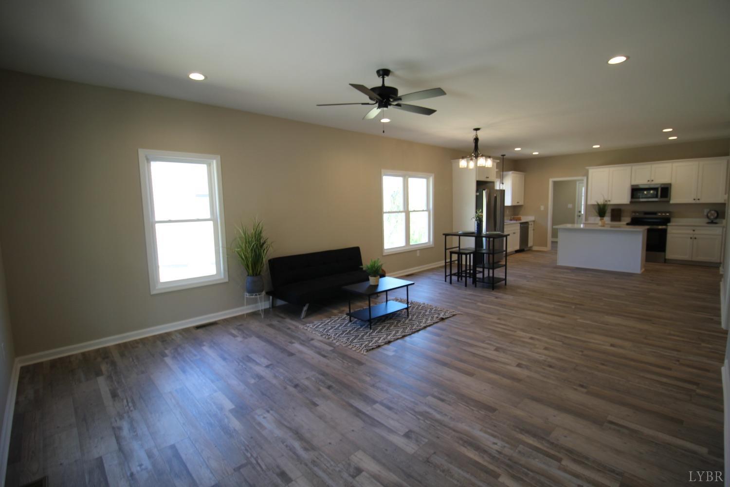 625 South Street, Bedford, Virginia image 2