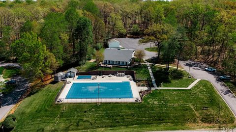 Tiny photo for 472 Oak Point Road, Forest, VA 24551 (MLS # 365775)