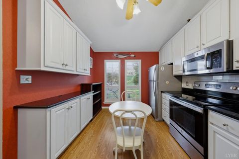 Tiny photo for 472 Oak Point Road, Forest, VA 24551 (MLS # 365775)