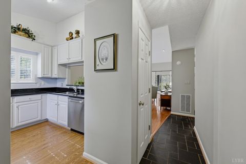 Tiny photo for 472 Oak Point Road, Forest, VA 24551 (MLS # 365775)