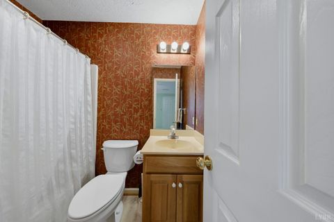 Tiny photo for 472 Oak Point Road, Forest, VA 24551 (MLS # 365775)