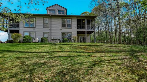 Tiny photo for 472 Oak Point Road, Forest, VA 24551 (MLS # 365775)