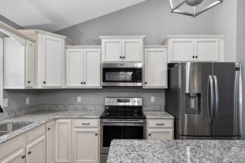 Tiny photo for 1722 Country Club Road Rd, Appomattox, VA 24522 (MLS # 365503)