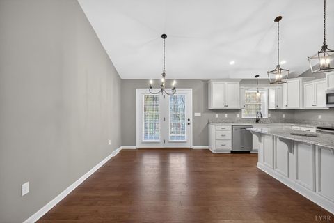 Tiny photo for 1722 Country Club Road Rd, Appomattox, VA 24522 (MLS # 365503)