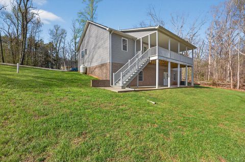 Tiny photo for 1722 Country Club Road Rd, Appomattox, VA 24522 (MLS # 365503)
