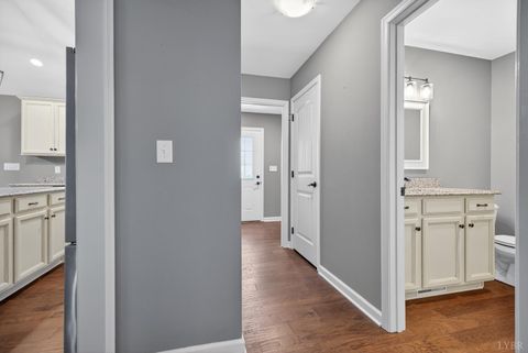 Tiny photo for 1722 Country Club Road Rd, Appomattox, VA 24522 (MLS # 365503)