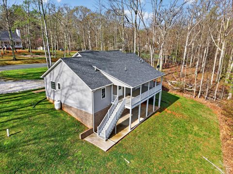 Tiny photo for 1722 Country Club Road Rd, Appomattox, VA 24522 (MLS # 365503)