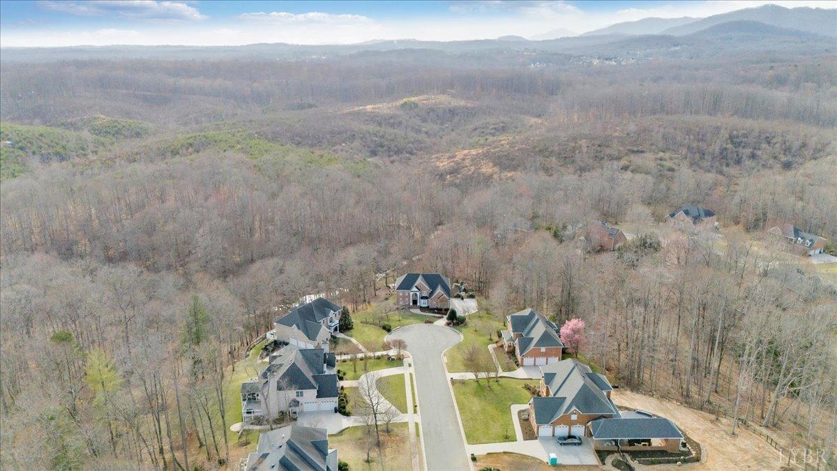 Lynchburg, Virginia 24503, United States, 5 Bedrooms Bedrooms, ,6 BathroomsBathrooms,Residential,Pending,89785