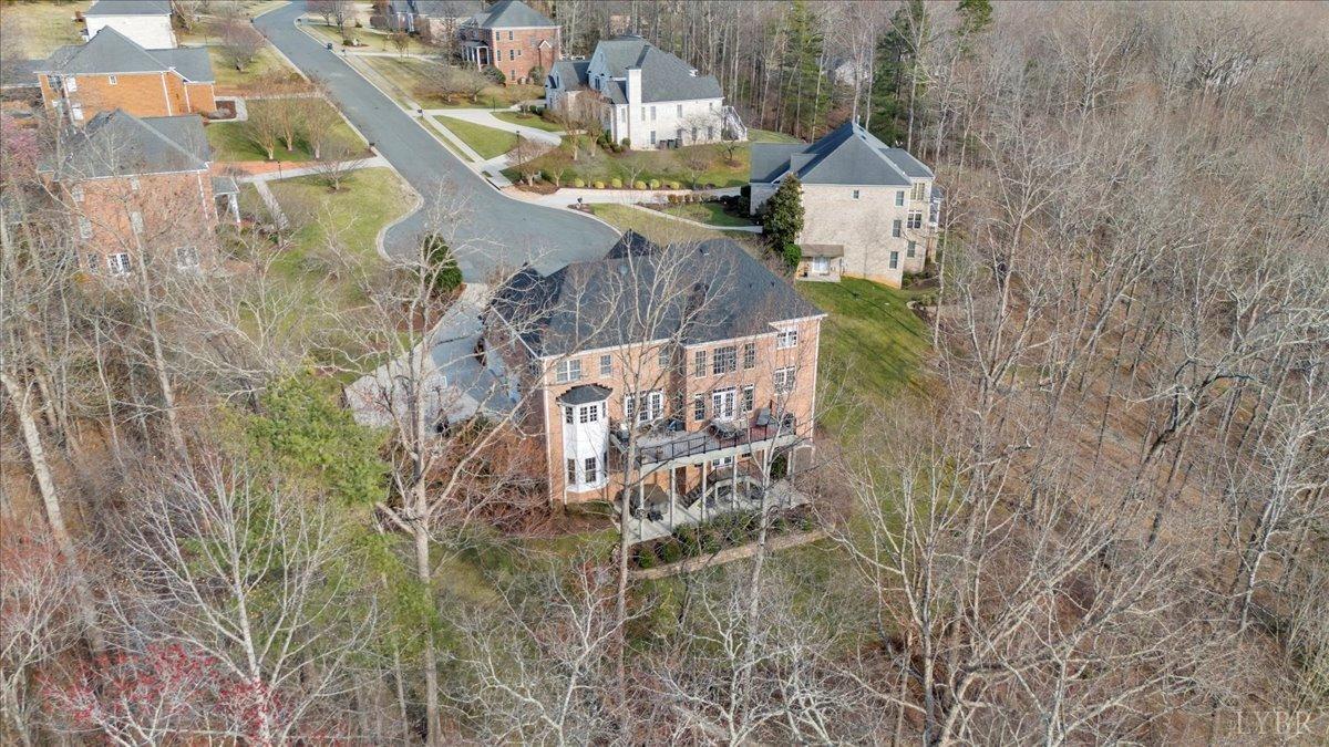 Lynchburg, Virginia 24503, United States, 5 Bedrooms Bedrooms, ,6 BathroomsBathrooms,Residential,Pending,89785
